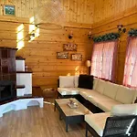 Rusinsky Dvor S Privatnym Wellness Willa *