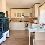Rusinsky Dvor S Privatnym Wellness Willa