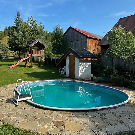 וילה Rusinsky Dvor S Privatnym Wellness *