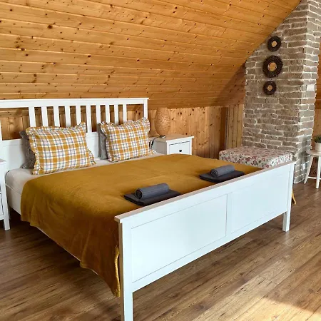 Rusinsky Dvor S Privatnym Wellness וילה Maly Lipnik