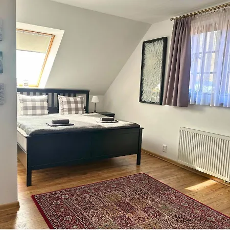 Rusinsky Dvor S Privatnym Wellness Maly Lipnik