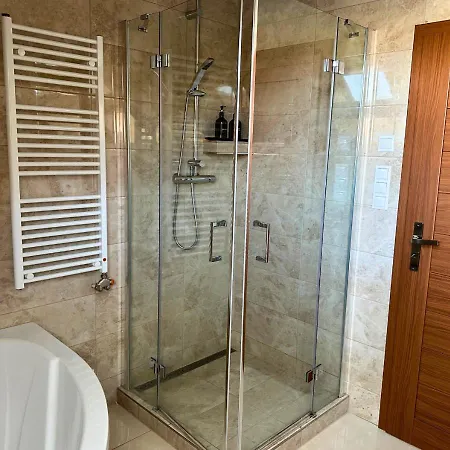 Rusinsky Dvor S Privatnym Wellness 别墅