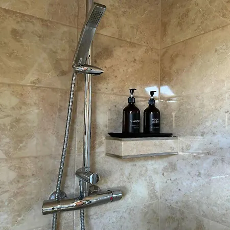 Rusinsky Dvor S Privatnym Wellness וילה Maly Lipnik