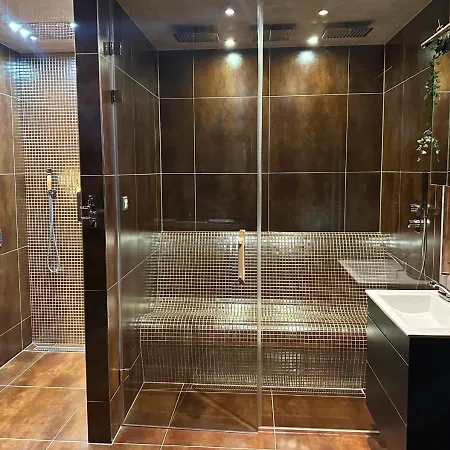 Rusinsky Dvor S Privatnym Wellness * Maly Lipnik