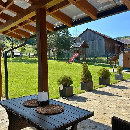 Rusinsky Dvor S Privatnym Wellness Willa *