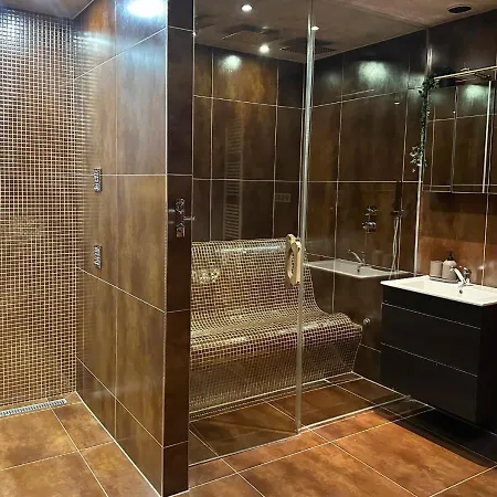 别墅 Rusinsky Dvor S Privatnym Wellness *