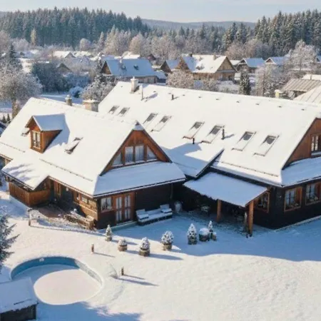 Rusinsky Dvor S Privatnym Wellness * Maly Lipnik