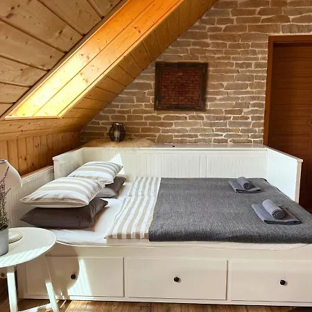 فيلة Rusinsky Dvor S Privatnym Wellness Maly Lipnik