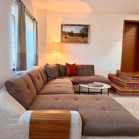 Rusinsky Dvor S Privatnym Wellness