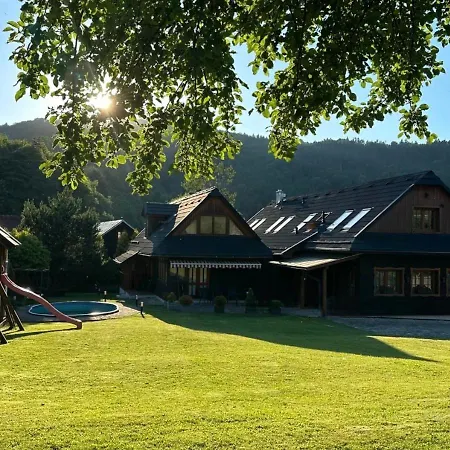 Willa Rusinsky Dvor S Privatnym Wellness