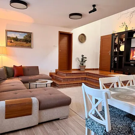 Rusinsky Dvor S Privatnym Wellness فيلة *