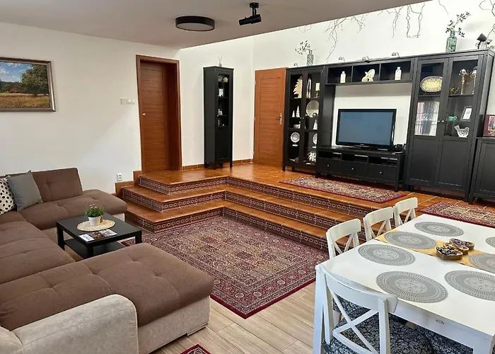 Rusinsky Dvor S Privatnym Wellness 빌라