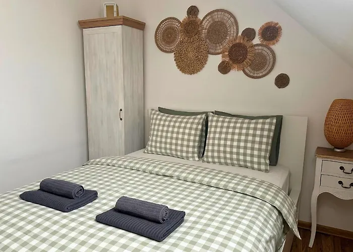 빌라 Rusinsky Dvor S Privatnym Wellness Maly Lipnik